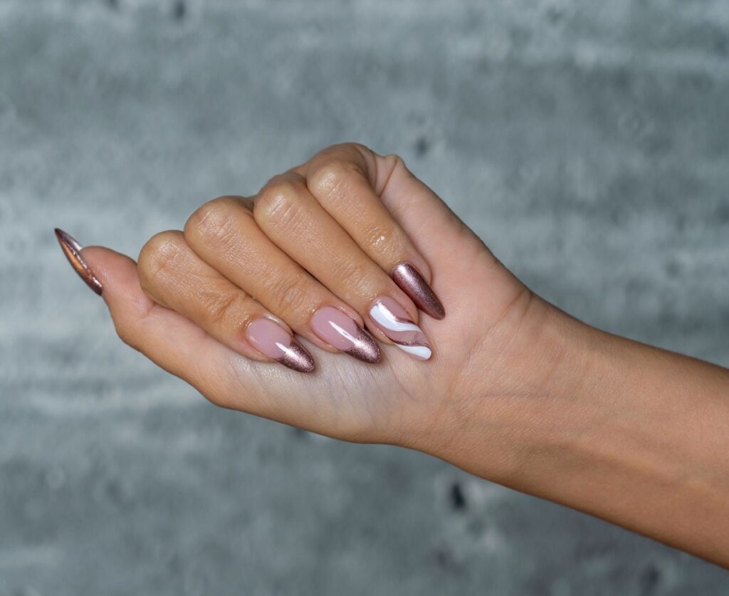 3 Festive Holiday Nail Designs You Must Try