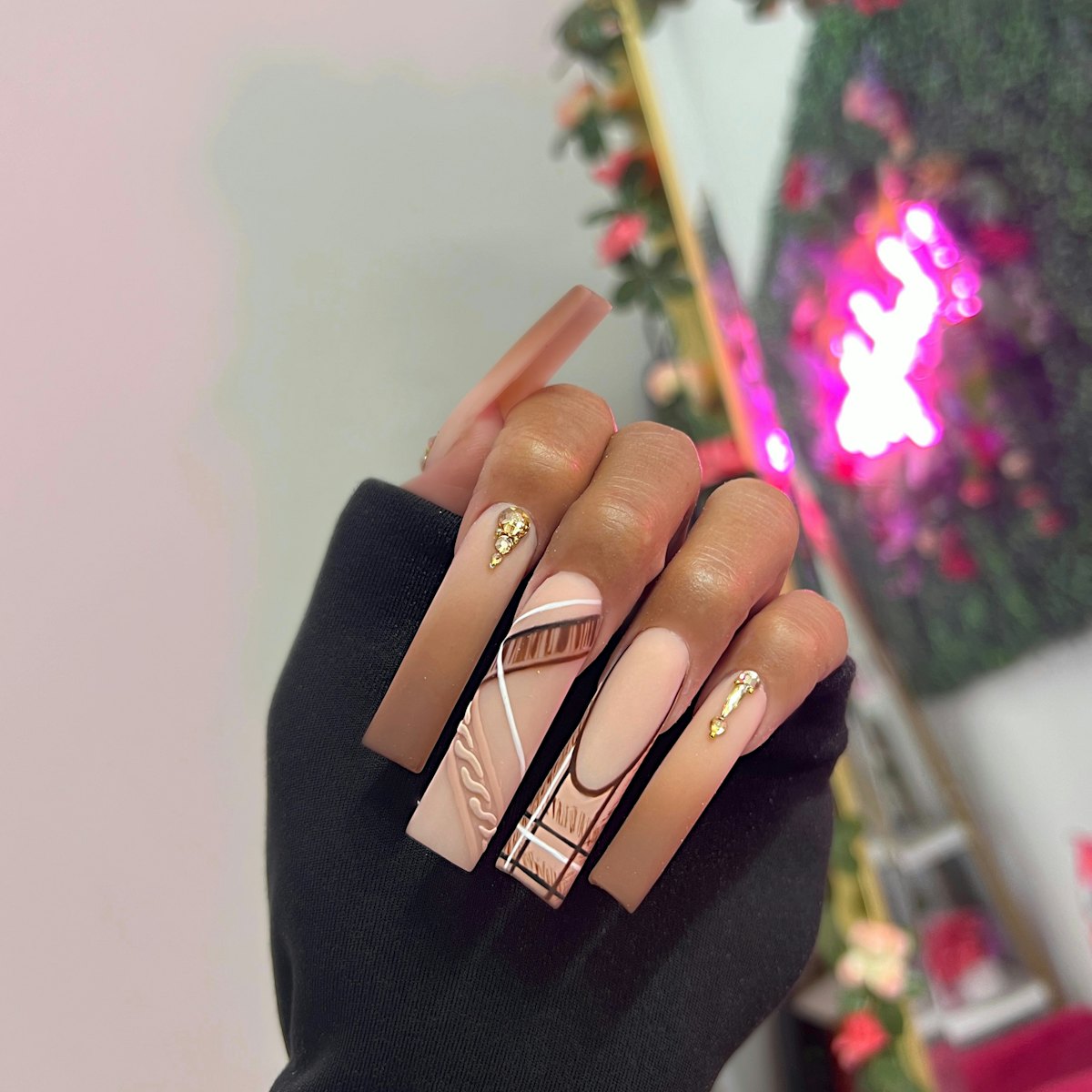 How to Create Stunning Fall Matte Nails