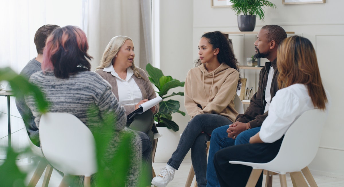 Mental Wellness Benefits for Salon Staff: Key Insights