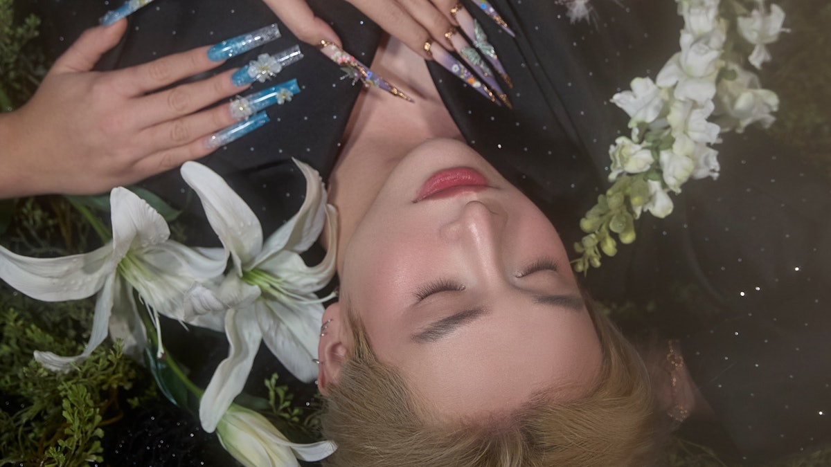 4 Spring Nail Tutorials from Nethan Nguyen