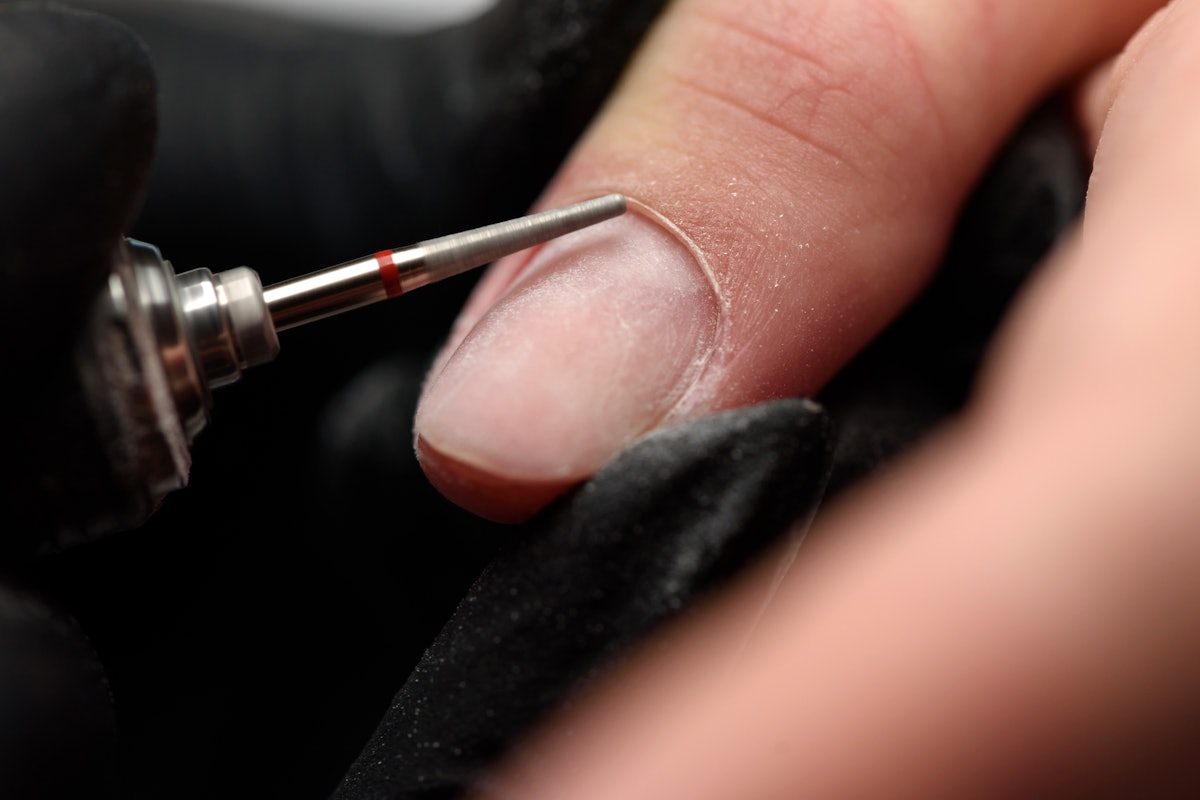 Stop Nail Lifting: Expert Tips Revealed